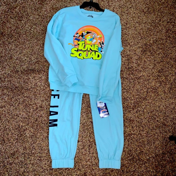 BRAND NEW SPACE JAM SWEATSUIT - Picture 1 of 3